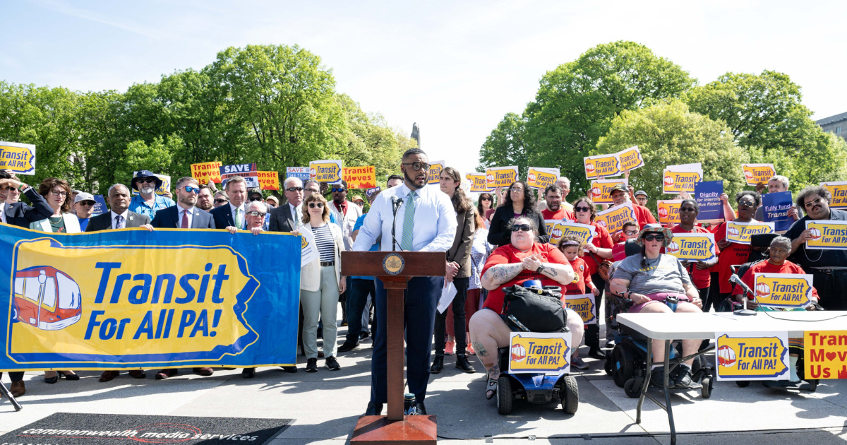 100+ Transit Riders & Workers Rally in Harrisburg to support Gov. Shapiro’s $282M funding increase to improve service in all 67 PA counties